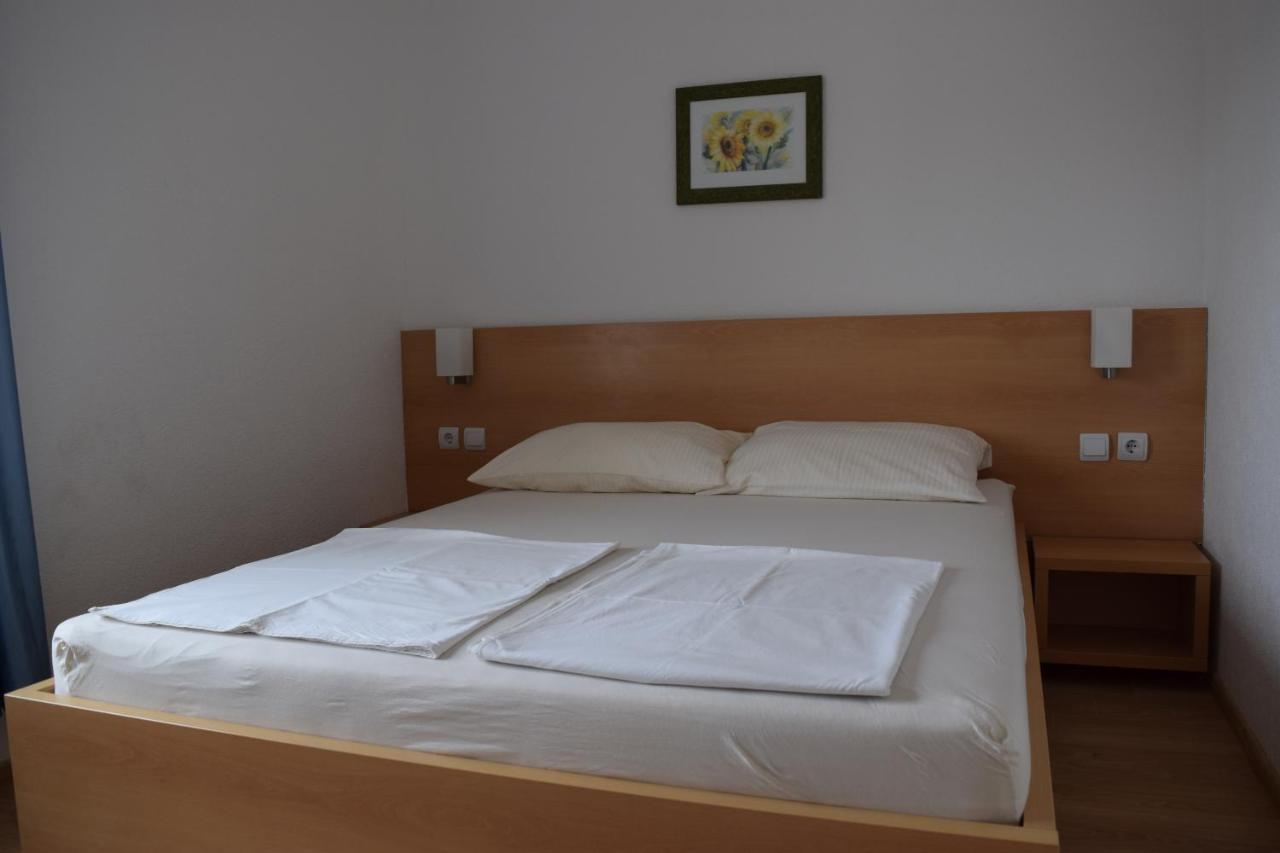 Apartments Grgic Novigrad  Exterior photo