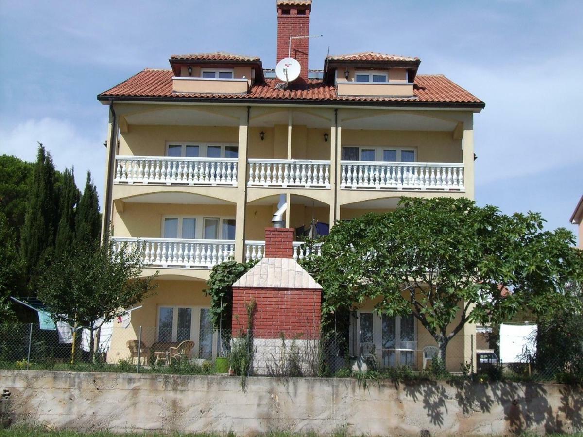 Apartments Grgic Novigrad  Exterior photo
